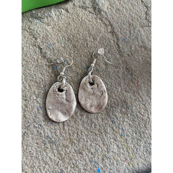 Dangle Earrings Hammered Chrome Silver Tone - Picture 2 of 3